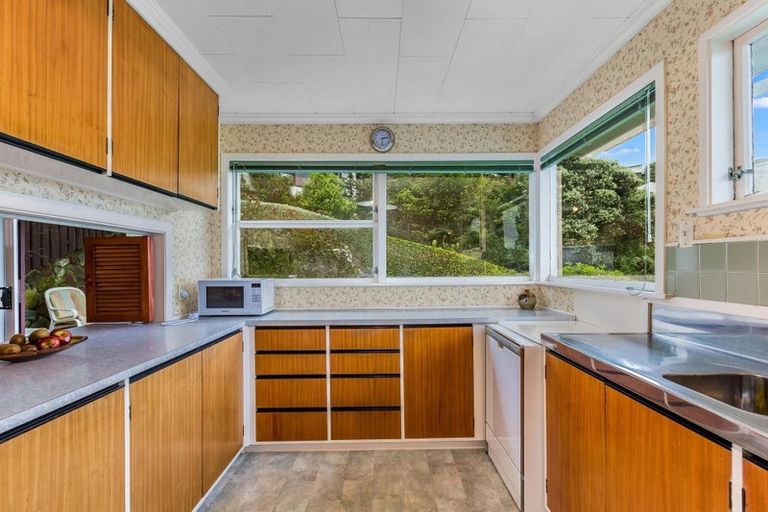 Photo of property in 40 Spinnaker Drive, Whitby, Porirua, 5024