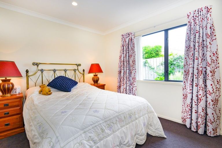 Photo of property in 1 Russell Robertson Drive, Havelock North, 4130