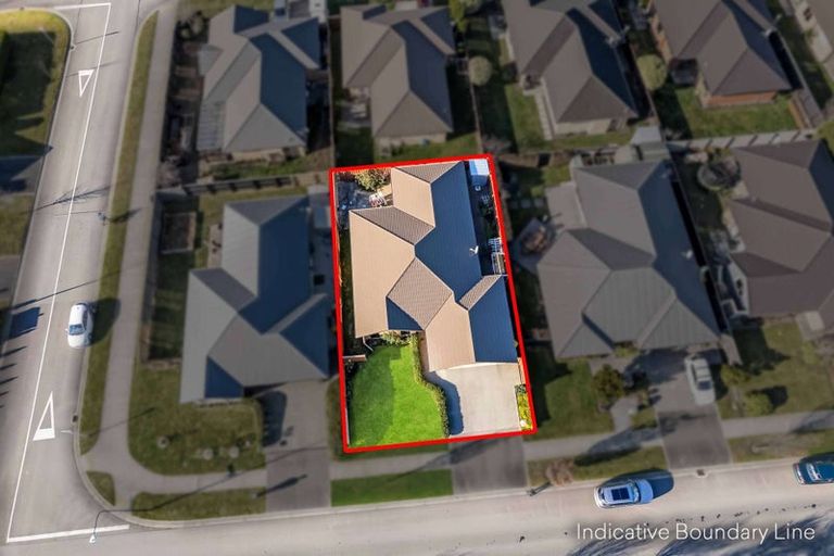 Photo of property in 33 Faringdon Boulevard, Rolleston, 7615