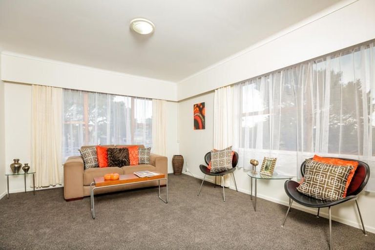 Photo of property in 1/34 Mcleod Road, Henderson, Auckland, 0612