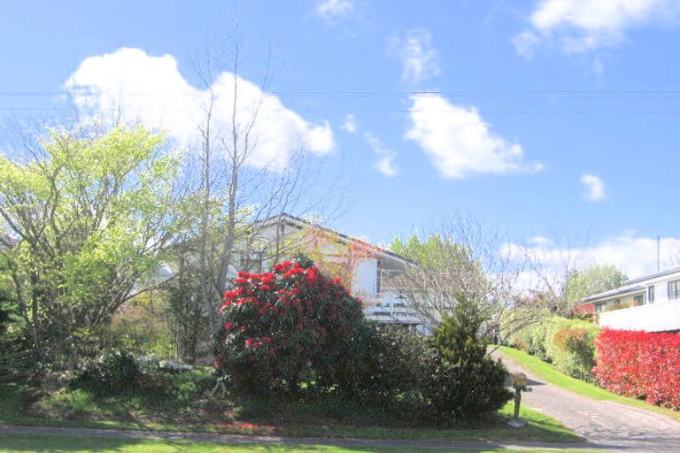 Photo of property in 18 Invergarry Road, Hilltop, Taupo, 3330