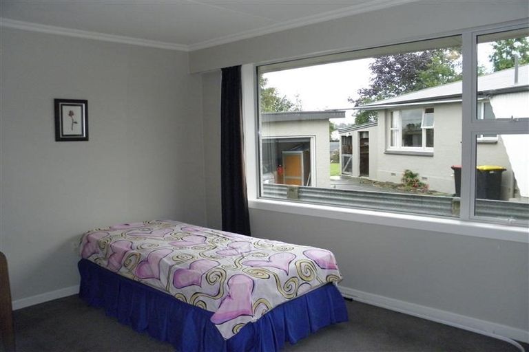 Photo of property in 63 Albert Street, Winton, 9720