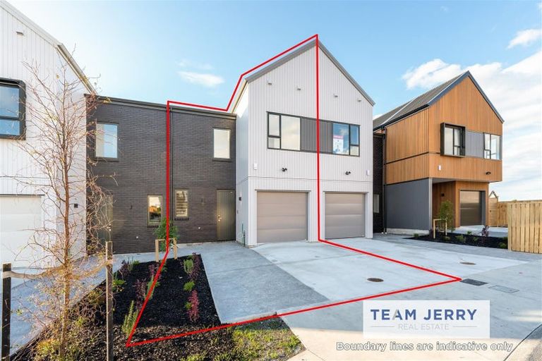 Photo of property in 3 Puihi Crescent, Massey, Auckland, 0614