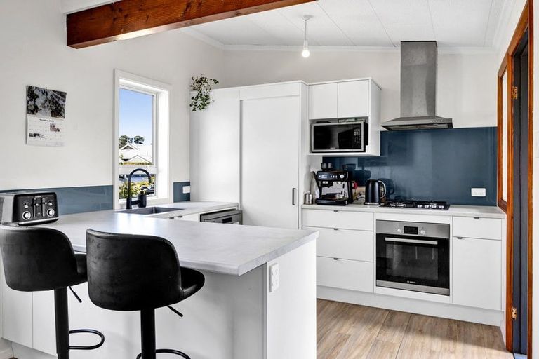 Photo of property in 3 Morrissey Street, Hawera, 4610