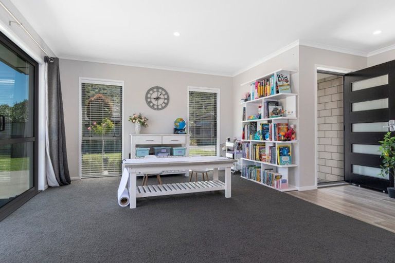 Photo of property in 14 Conniston Way, Pyes Pa, Tauranga, 3112