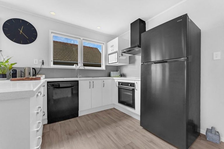 Photo of property in 17 Ashdown Place, Pahurehure, Papakura, 2113