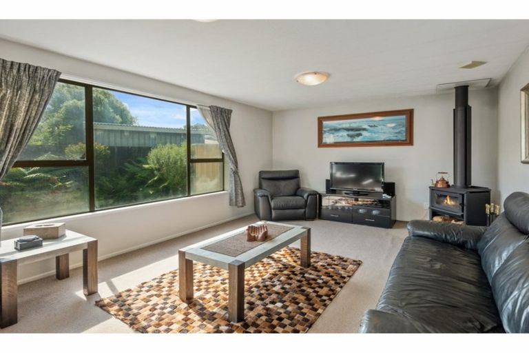 Photo of property in 9 Glenys Place, Broomfield, Christchurch, 8042