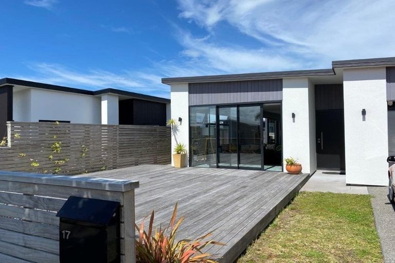 Photo of property in 17 Te Aranga Drive, Papamoa Beach, Papamoa, 3118