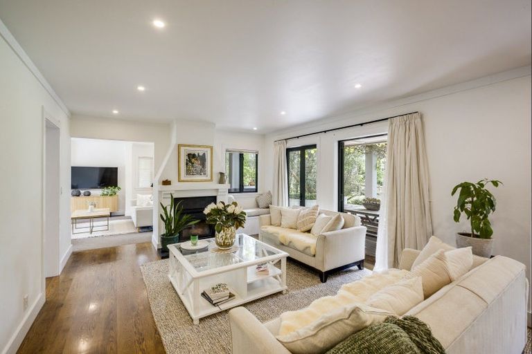 Photo of property in 43 Greenwood Road, Havelock North, 4130