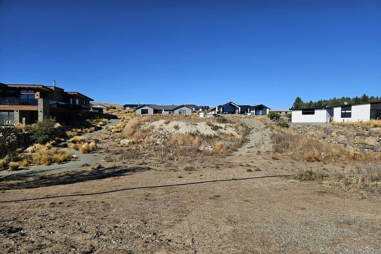 Photo of property in 18 Mistake Drive, Lake Tekapo, 7999
