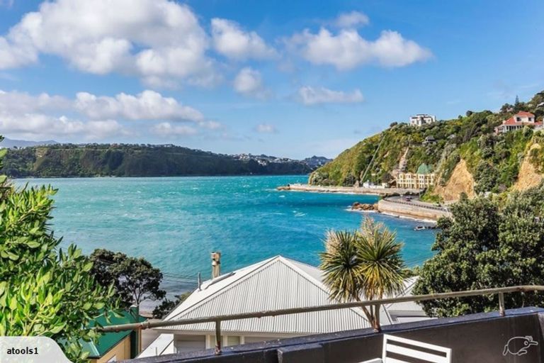 Photo of property in 75c Maida Vale Road, Roseneath, Wellington, 6011