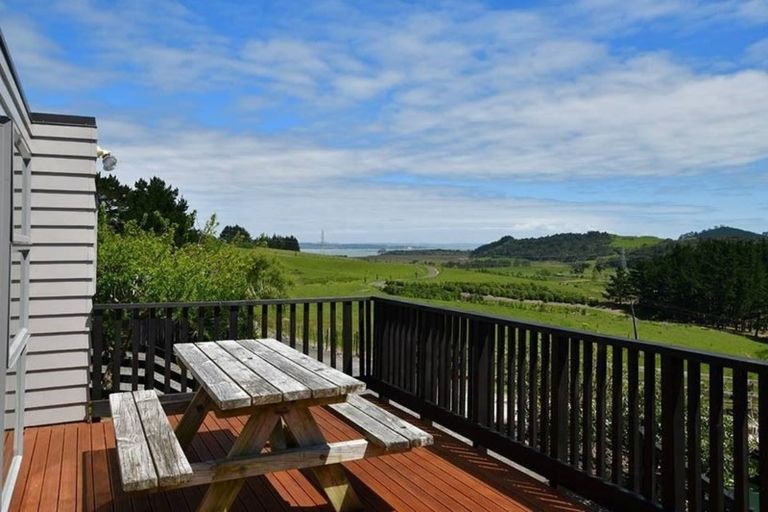 Photo of property in 20 Hafton Road, Kaukapakapa, Warkworth, 0984
