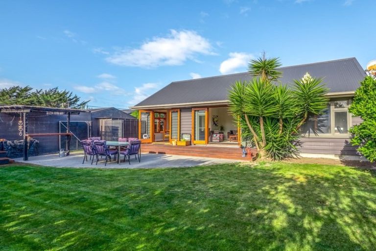 Photo of property in 6 Bellamy Avenue, New Brighton, Christchurch, 8061