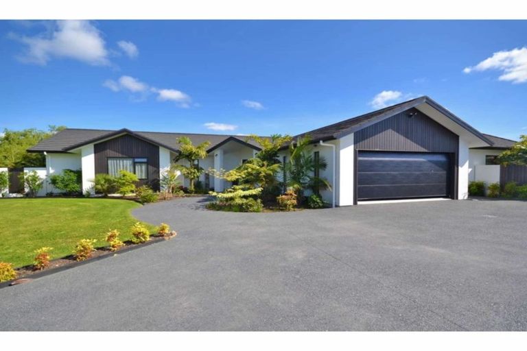 Photo of property in 10 Cochrane Drive, Kerikeri, 0230
