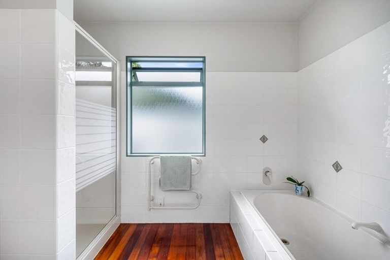 Photo of property in 40 Lonely Track Road, Redvale, Auckland, 0632