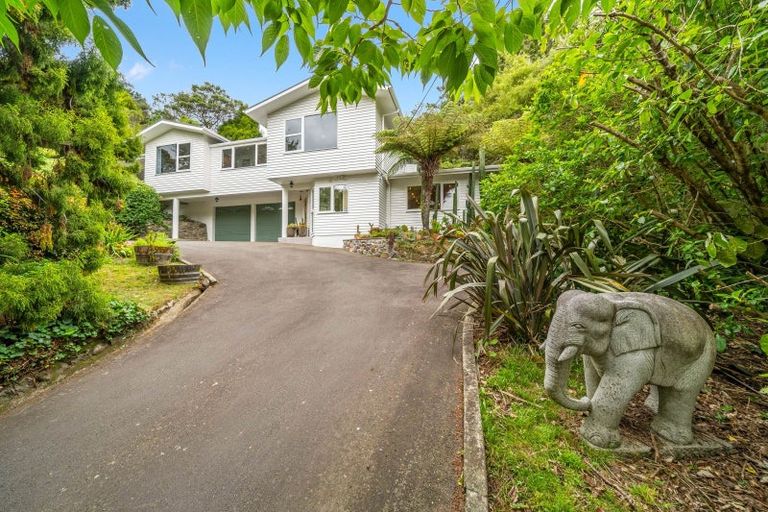 Photo of property in 39 Blue Mountains Road, Silverstream, Upper Hutt, 5019