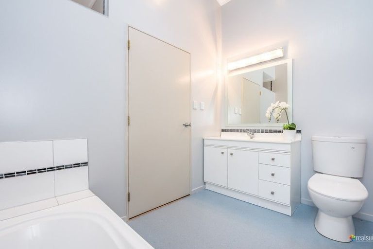 Photo of property in 1/37 Parnell Street, Fairfield, Lower Hutt, 5011