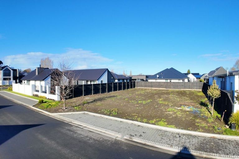 Photo of property in 3 Kirkland Crescent, Harewood, Christchurch, 8051