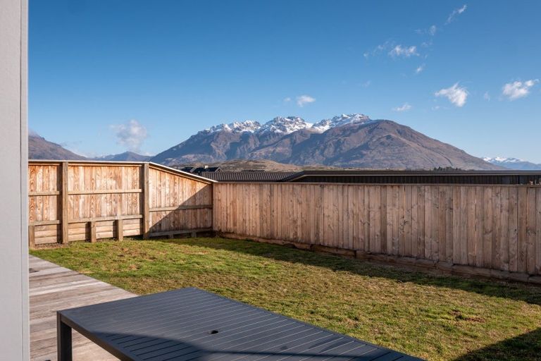 Photo of property in 22 Muster Road, Jacks Point, 9371