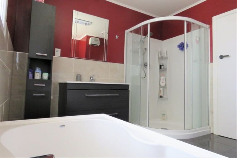 Photo of property in 21 Oban Street, Holmes Hill, Oamaru, 9401