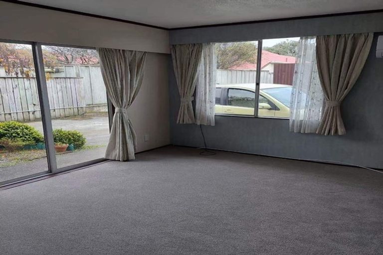 Photo of property in 8a Wainui Road, Waiwhetu, Lower Hutt, 5010