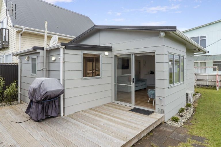 Photo of property in 30 Third Avenue, Urenui, 4377