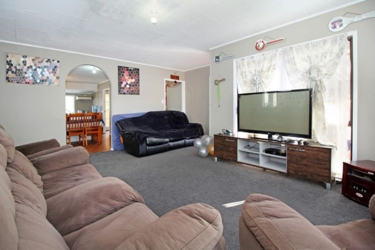 Photo of property in 7 Caserta Place, Clover Park, Auckland, 2023