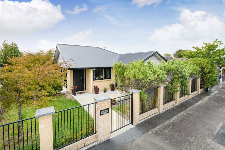 Photo of property in 15a Thomson Street, West End, Palmerston North, 4412