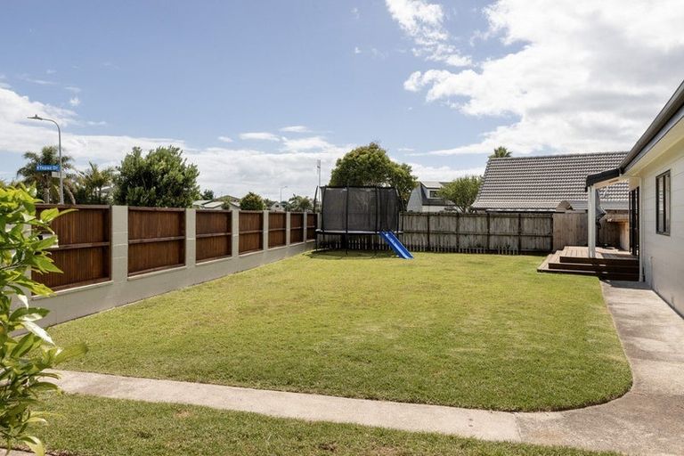 Photo of property in 17 Opal Drive, Papamoa Beach, Papamoa, 3118