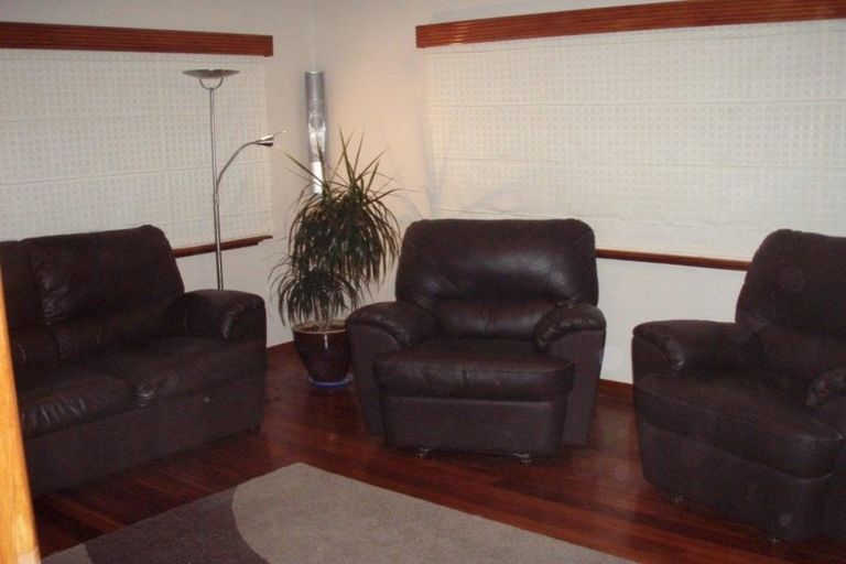 Photo of property in 11 Second Avenue, Avenues, Whangarei, 0110