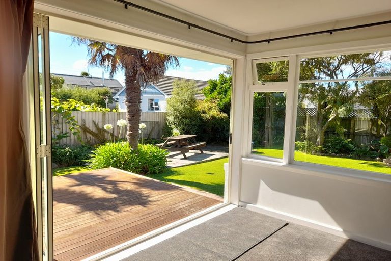 Photo of property in 43 Colenso Street, Sumner, Christchurch, 8081