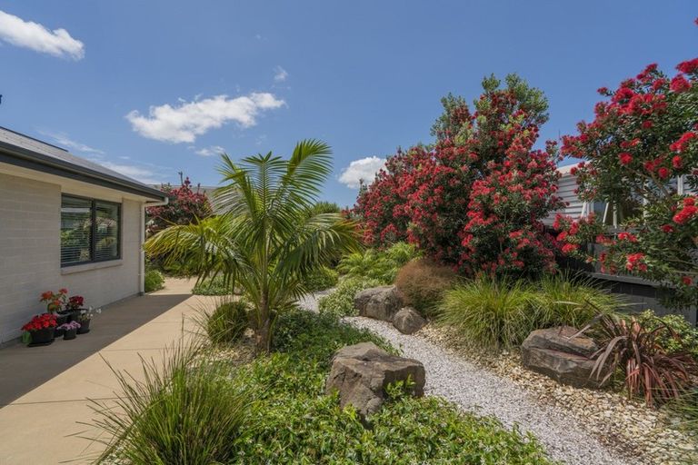 Photo of property in 22 Kupe Drive, Whitianga, 3510