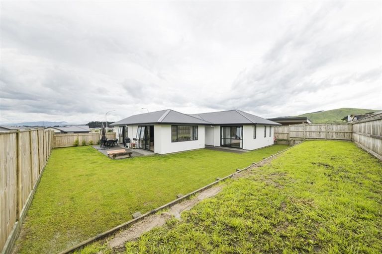 Photo of property in 202 Pacific Drive, Fitzherbert, Palmerston North, 4410