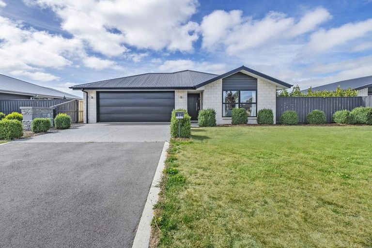 Photo of property in 92 Ridgeway Avenue, Rolleston, 7615