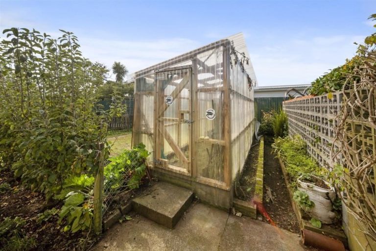 Photo of property in 78 Reid Avenue, Hawera, 4610