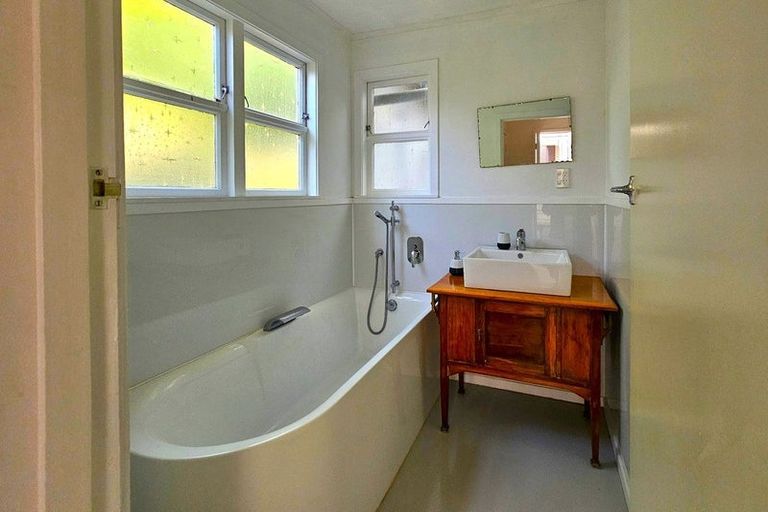 Photo of property in 229 Hokianga Harbour Drive, Omapere, Kaikohe, 0473