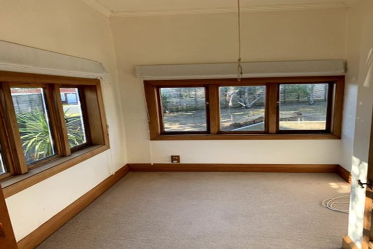 Photo of property in 26 Nutsey Avenue, Northcote, Auckland, 0627