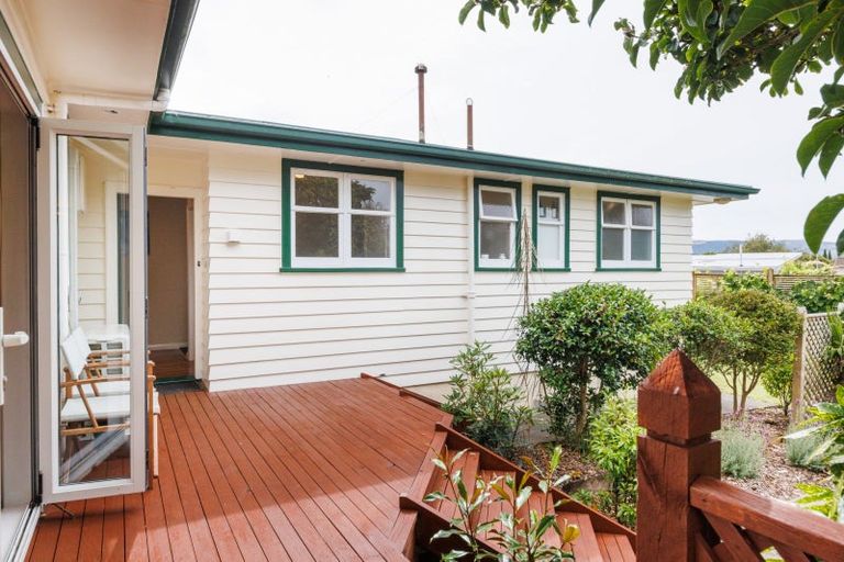 Photo of property in 5 Wigan Place, Hokowhitu, Palmerston North, 4410