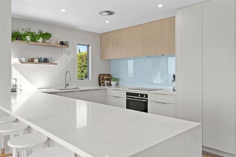 Photo of property in 26 Belleview Terrace, Mount Pleasant, Christchurch, 8081