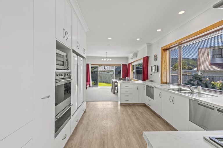 Photo of property in 36 Kent Street, Picton, 7220