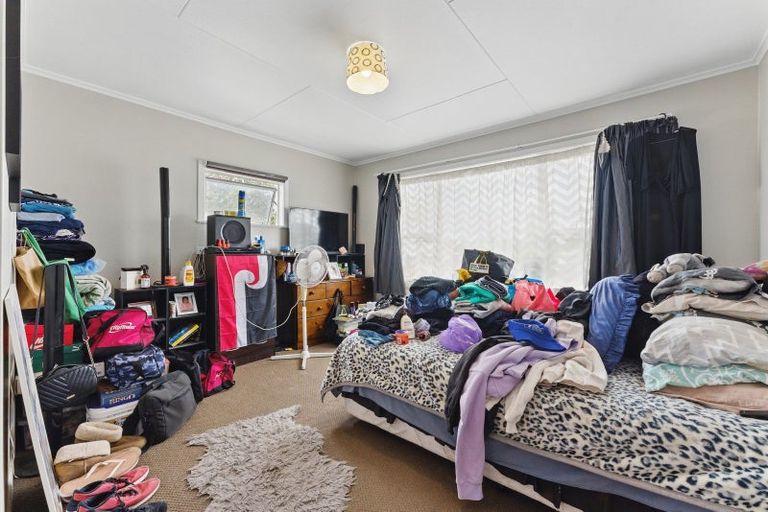 Photo of property in 28 Miro Street, Castlecliff, Whanganui, 4501