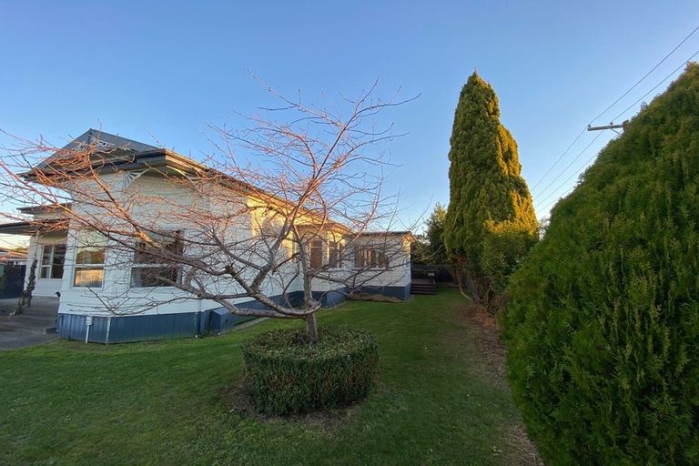 Photo of property in 18 Wood Street, Takaro, Palmerston North, 4410