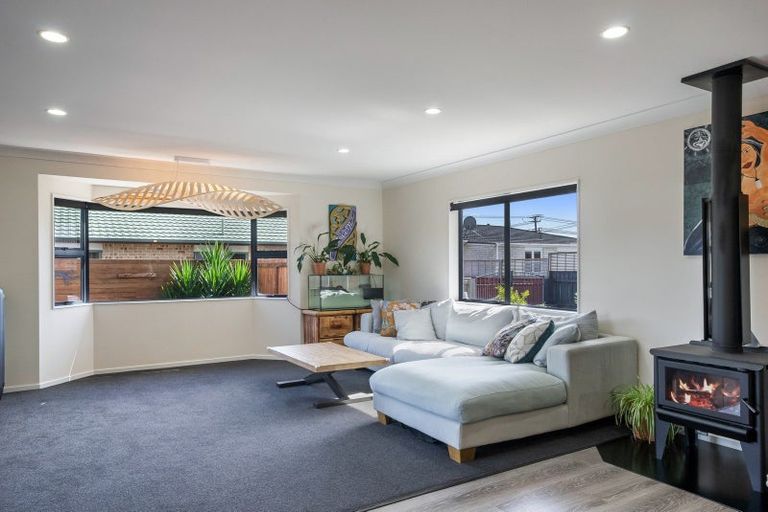 Photo of property in 130a Weraroa Road, Levin, 5510