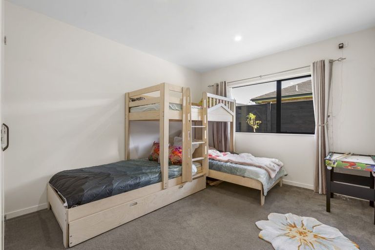 Photo of property in 14 Leebank Crescent, Riverhead, 0820