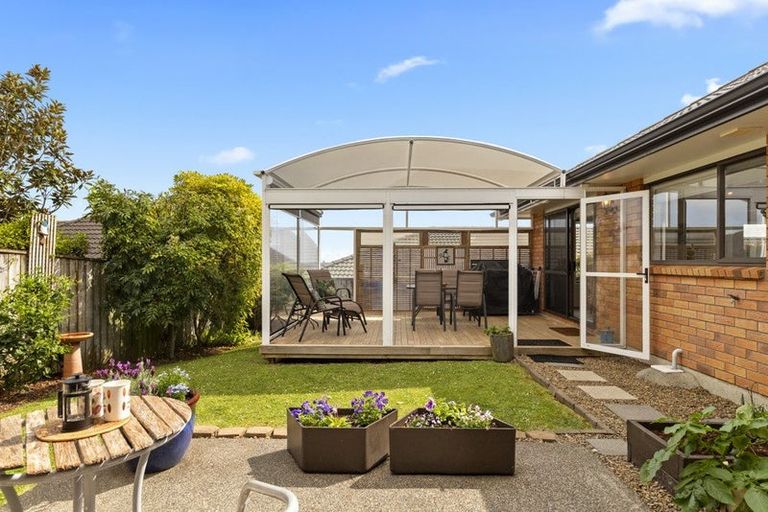 Photo of property in 16 Ludlow Place, Pukekohe, 2120