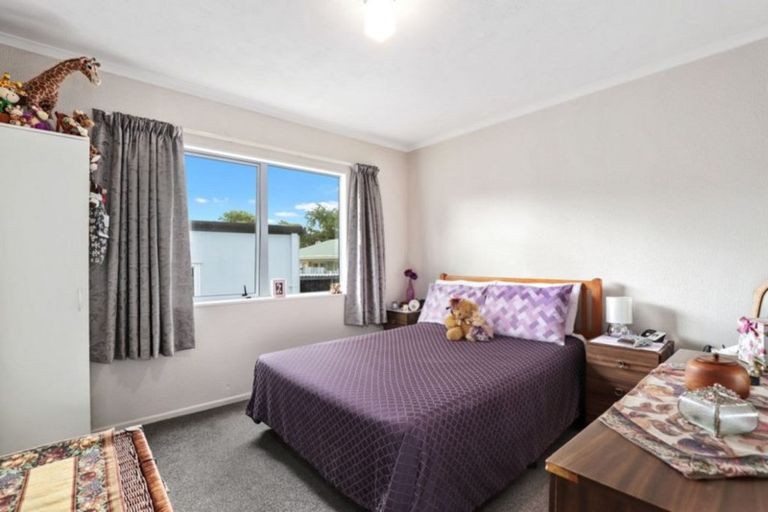 Photo of property in 24c Huia Avenue, Forest Lake, Hamilton, 3200