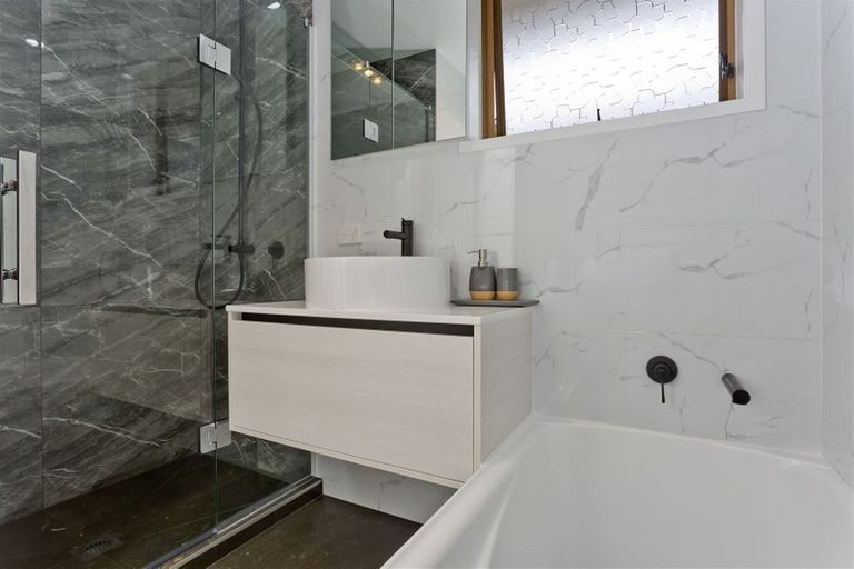 Photo of property in 2/41 Monarch Avenue, Hillcrest, Auckland, 0627