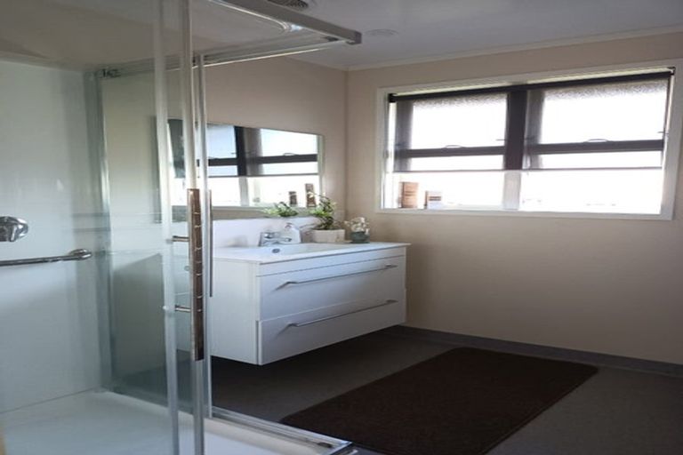 Photo of property in 57 Lyndhurst Street, Westport, 7825