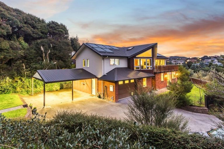 Photo of property in 9 Botany Lane, Whitby, Porirua, 5024