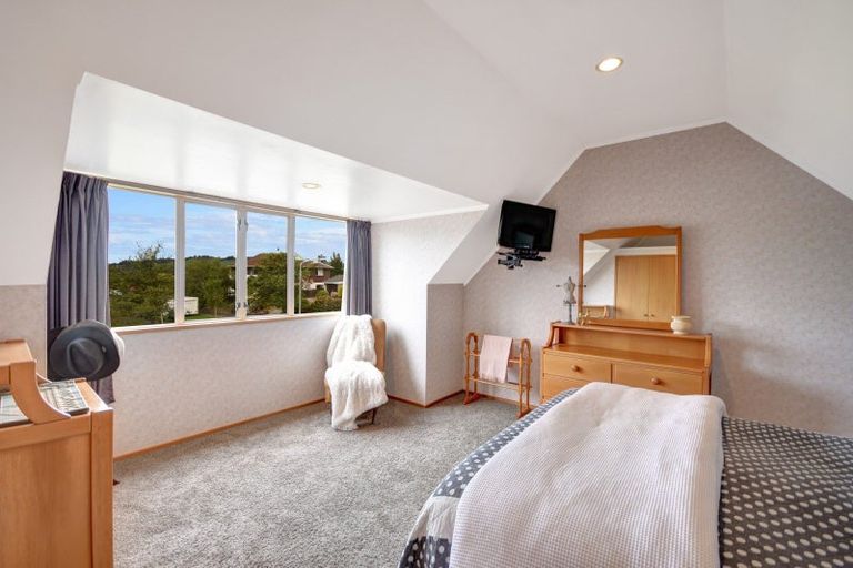 Photo of property in 19 Walton Park Avenue, Fairfield, Dunedin, 9018